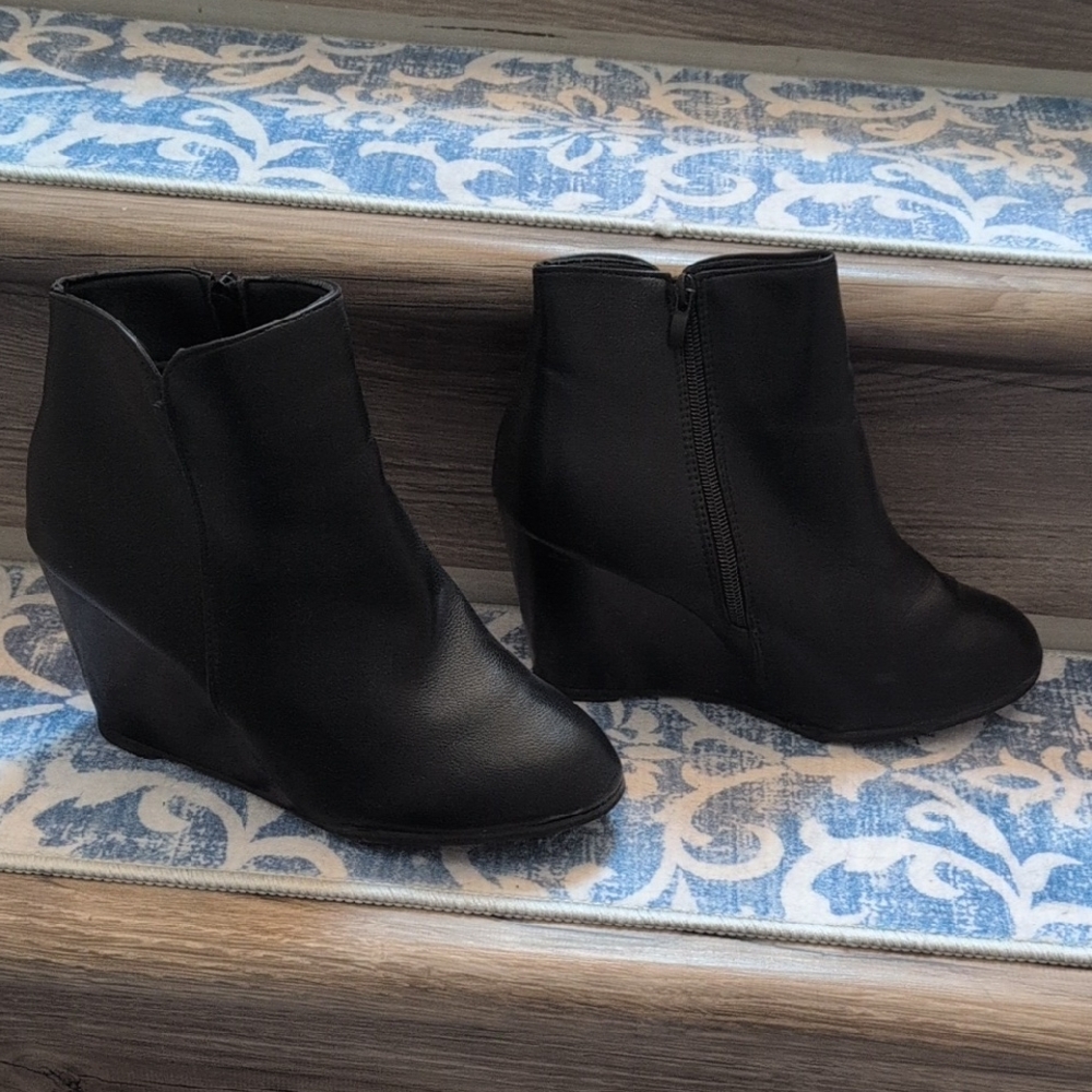 Women's Black Wedge Ankle Booties with Side Zip